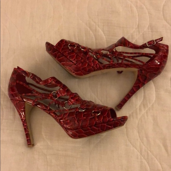 COPY - Red Snake Skin White House Black Market Heels - Picture 2 of 6